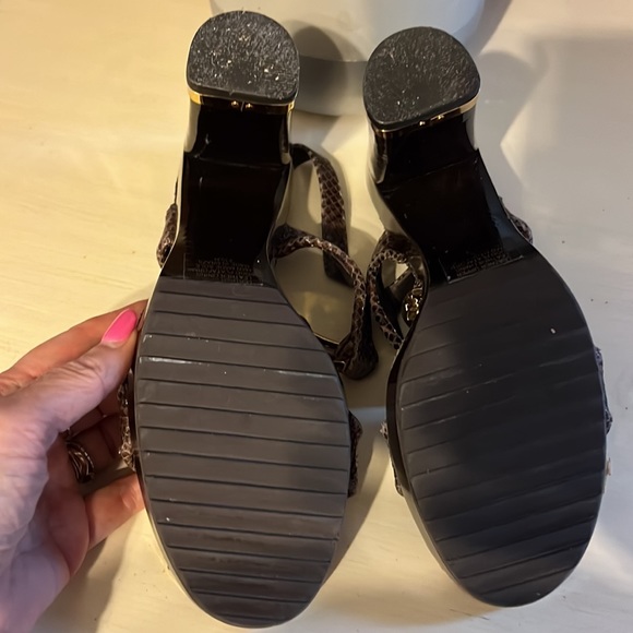 TORY BURCH SNAKESKIN CHUNKY HEELS SZ 8.5M - Picture 12 of 13